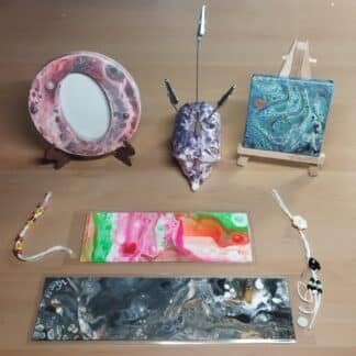mini cadre photo, porte-photo hérisson, marque-pages, mini toile sur chevalets, décorés à la peinture coulante